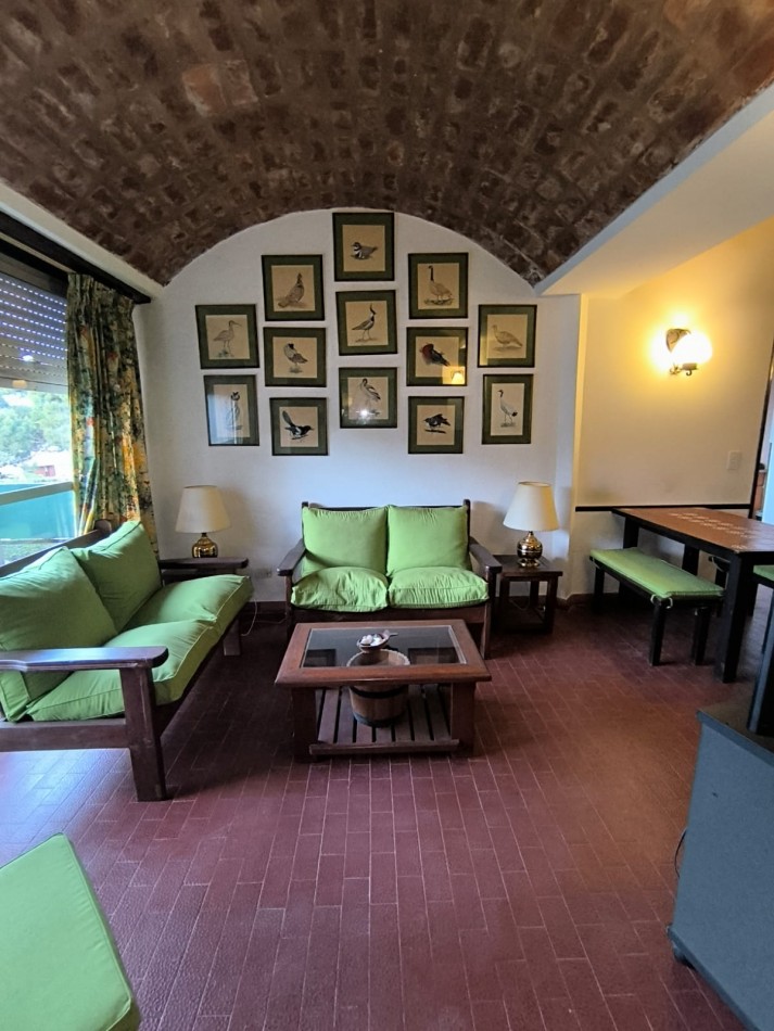 Departamento en Cazon 1024