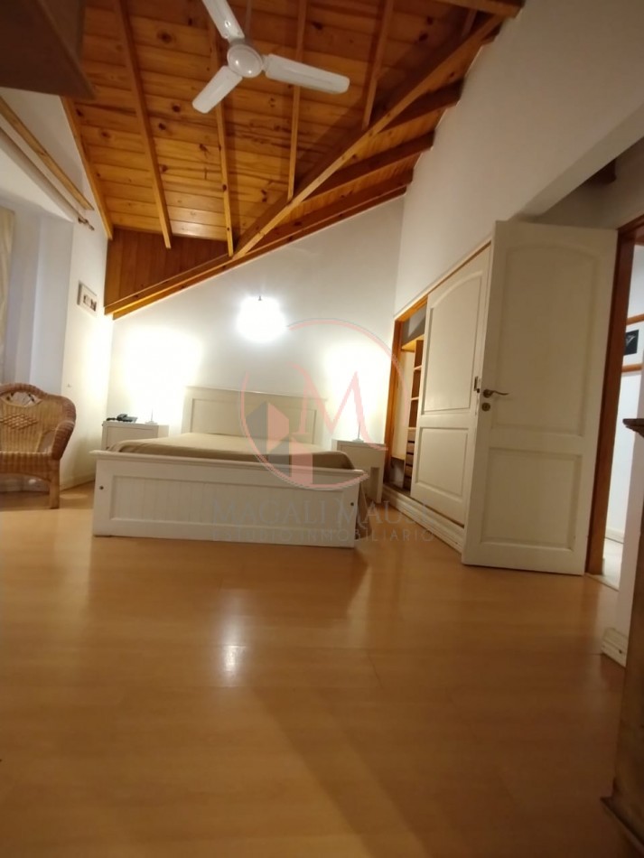 ¡¡ Encantadora casa a dos Cuadras del Mar en Zona Golf !!