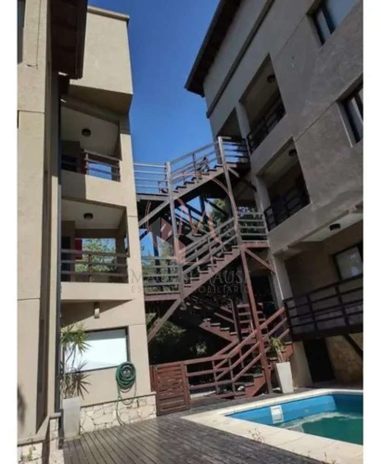 Valeria Point: Departamento con Pileta Climatizada a Metros del Centro