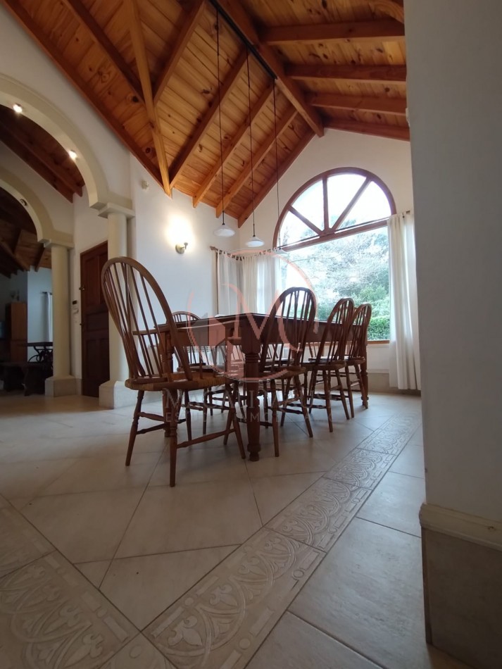 ¡¡ Encantadora casa a dos Cuadras del Mar en Zona Golf !!