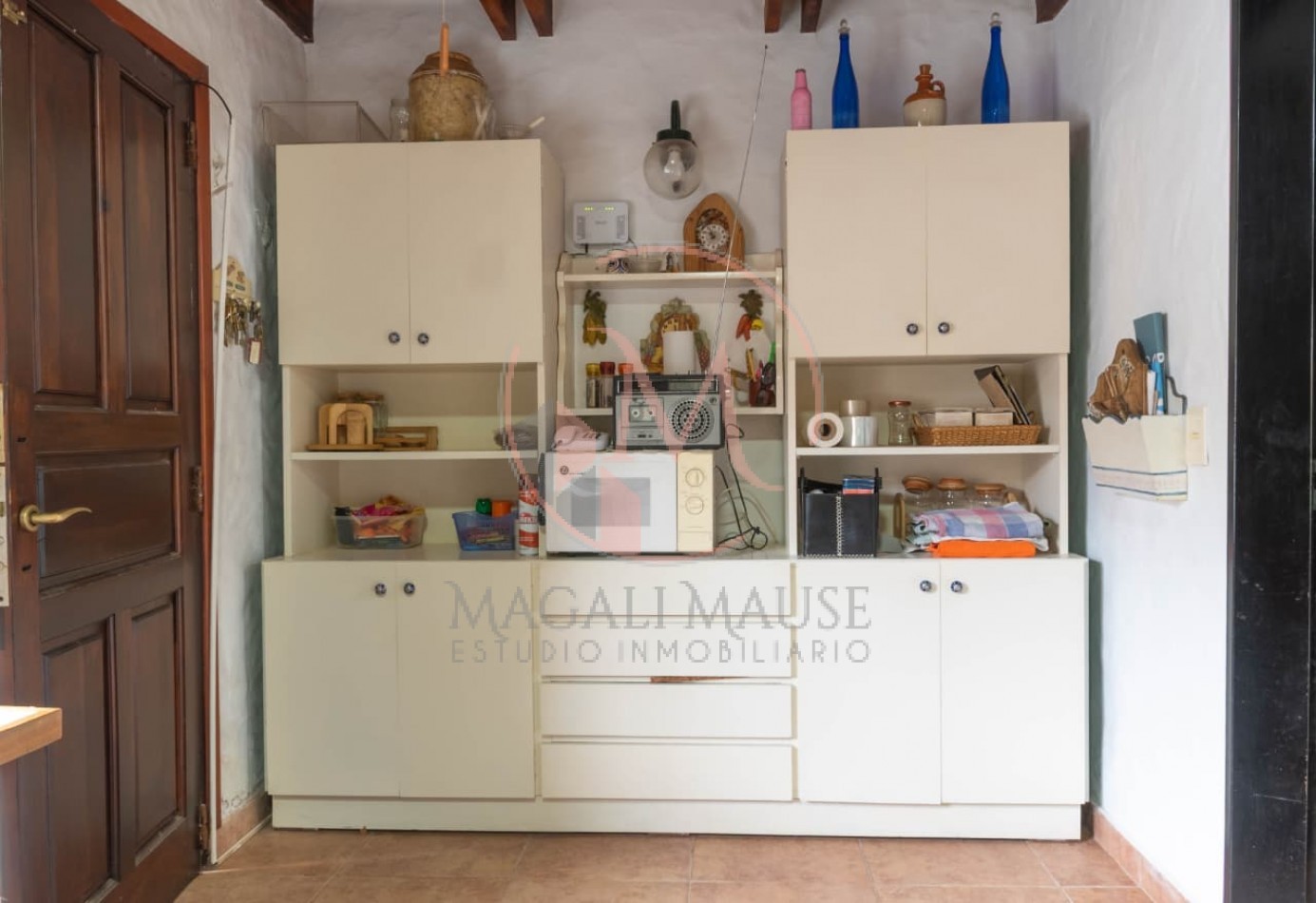 Casa Alpina en Zona Iglesias - A metros del mar sobre Av. Libertador, Pinamar