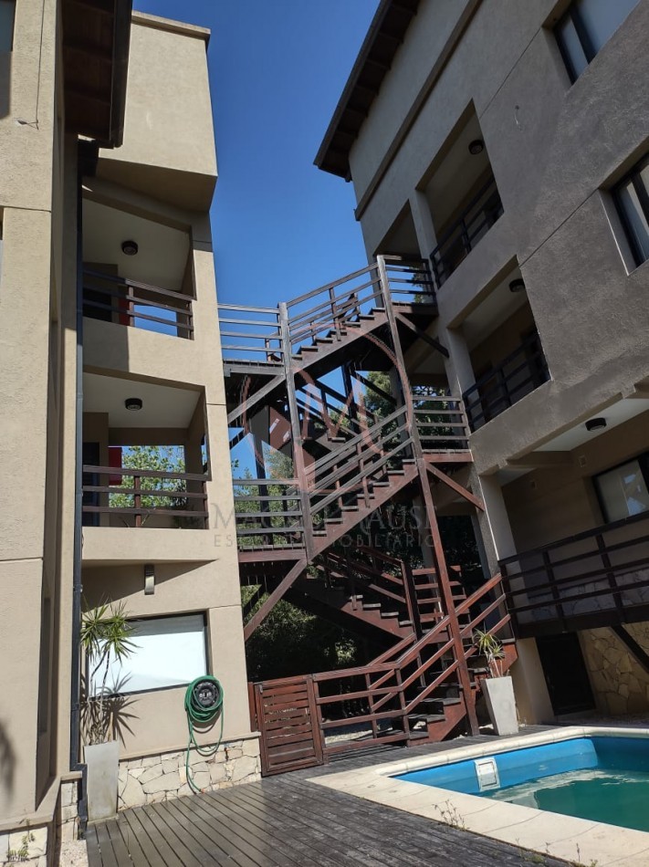 Valeria Point: Departamento con Pileta Climatizada a Metros del Centro