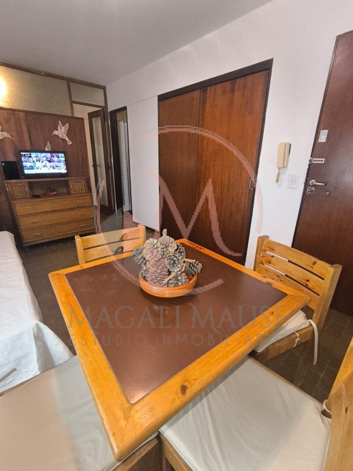 "Departamento de 2 Ambientes en el Corazon de Pinamar- Alquiler anual"