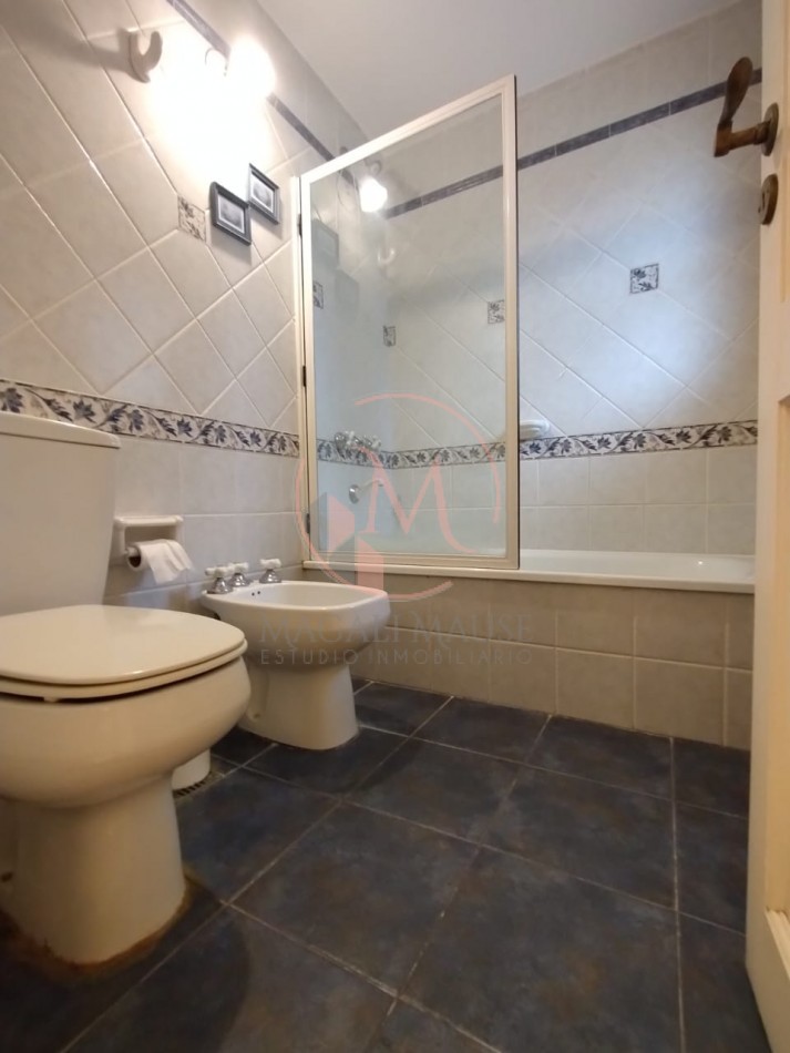 ¡¡ Encantadora casa a dos Cuadras del Mar en Zona Golf !!