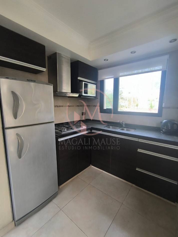 Valeria Point: Departamento con Pileta Climatizada a Metros del Centro