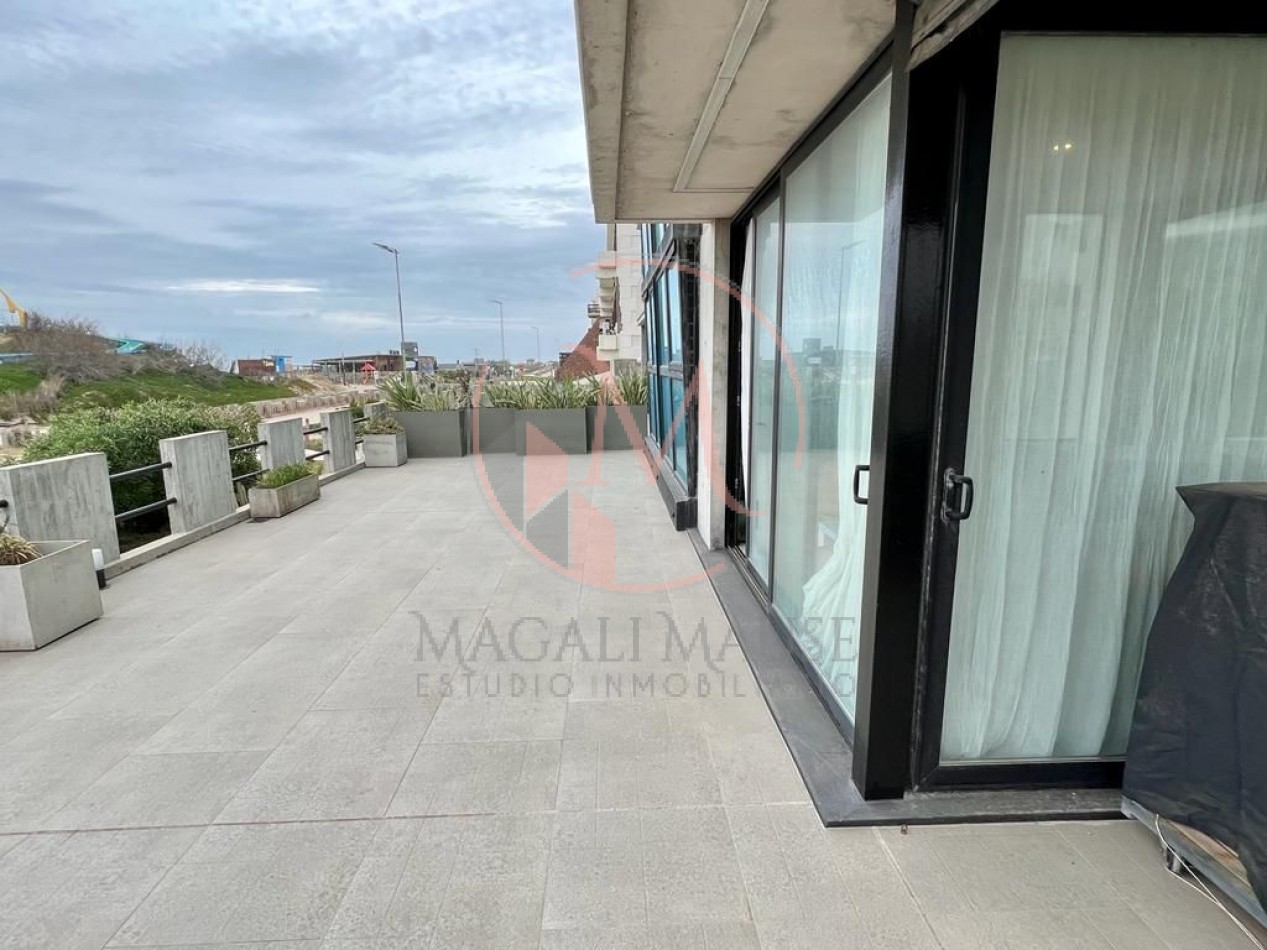 Artemis PB B - Frente al Mar