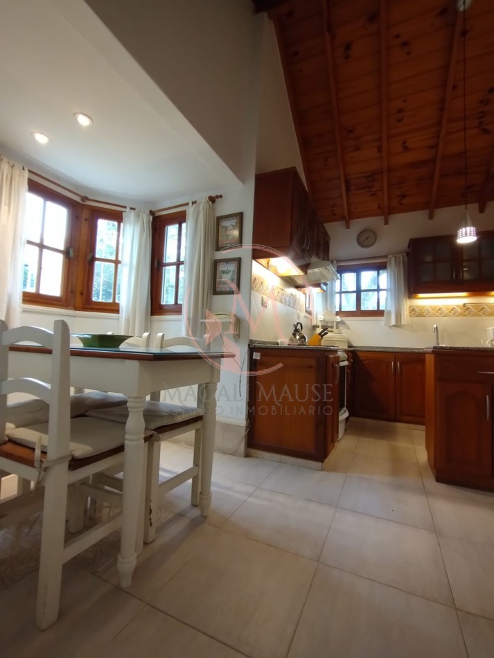 ¡¡ Encantadora casa a dos Cuadras del Mar en Zona Golf !!