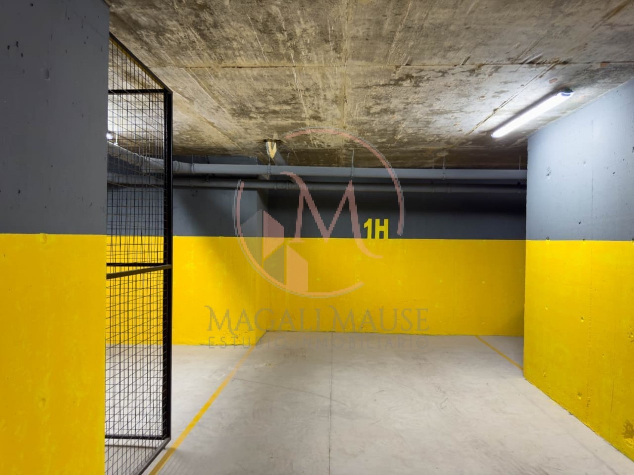 Positive Tower IV -1H