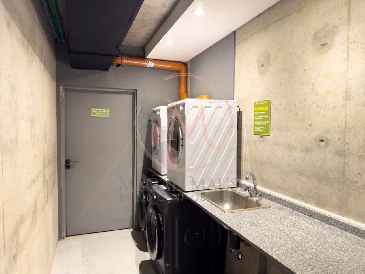 Positive Tower IV -1H