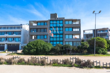Departamento frente al mar en Pinamar: inversión segura en ubicación premium