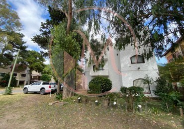 Medusas 1259, esquina Valle Fertil